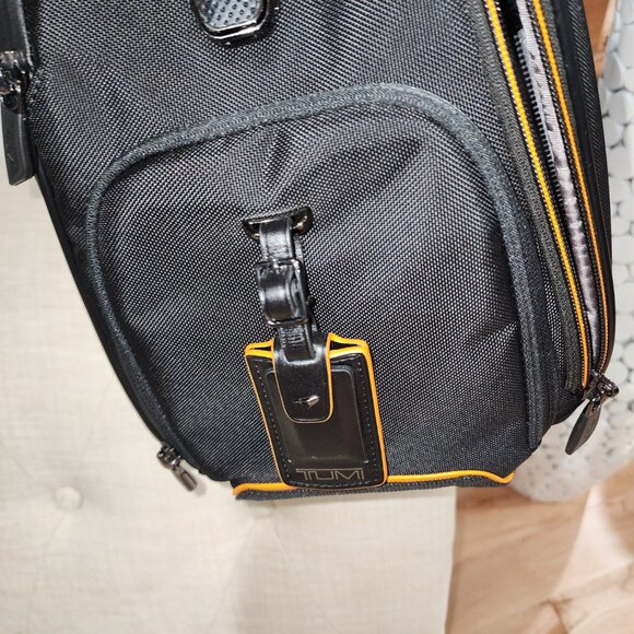 TUMI I McLaren Quantum Duffel - BRAND NEW!!!! - Picture 11 of 14